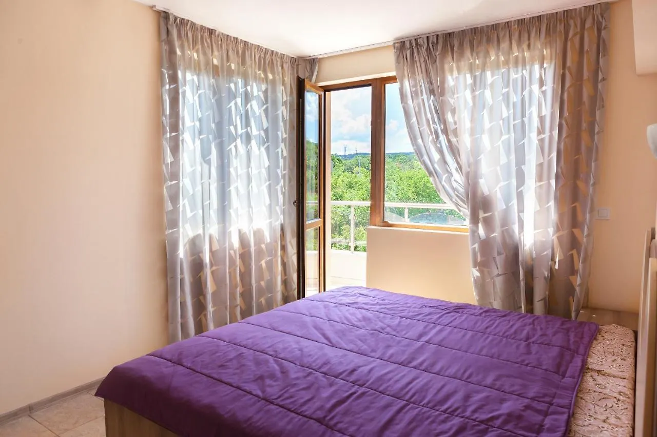 Apartment Amelia Siv فارنا
