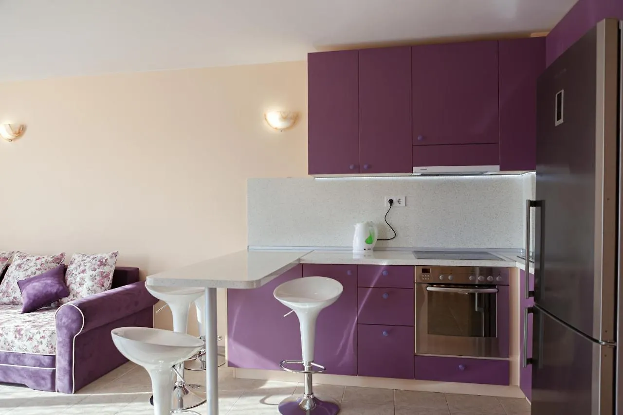 Apartment Amelia Siv فارنا 0*,